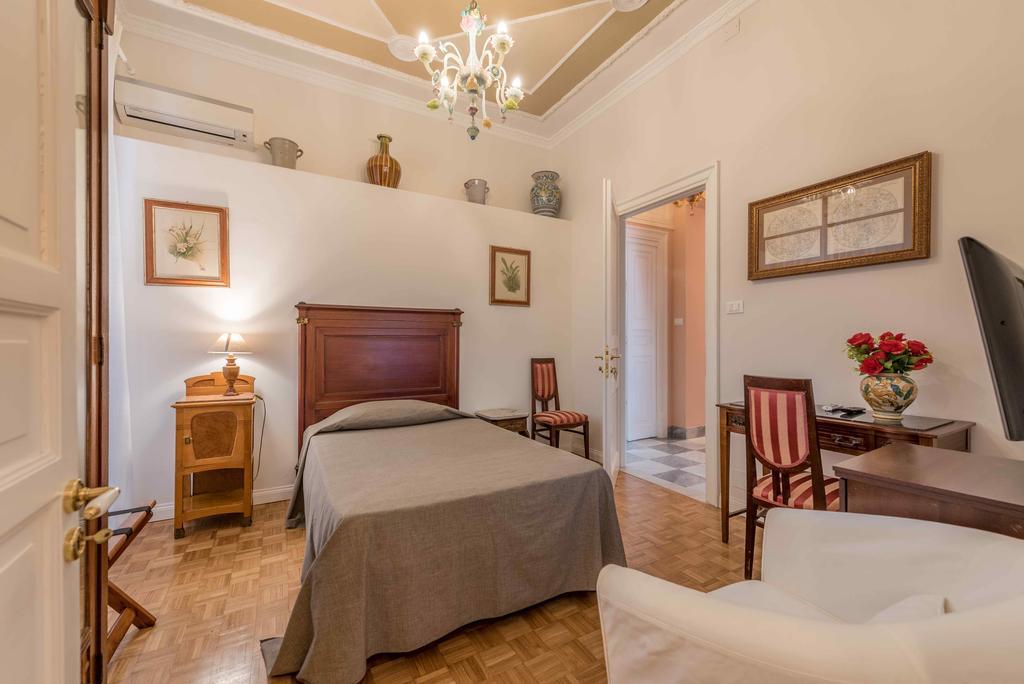 Bed and Breakfast Palazzo Benso Палермо Экстерьер фото