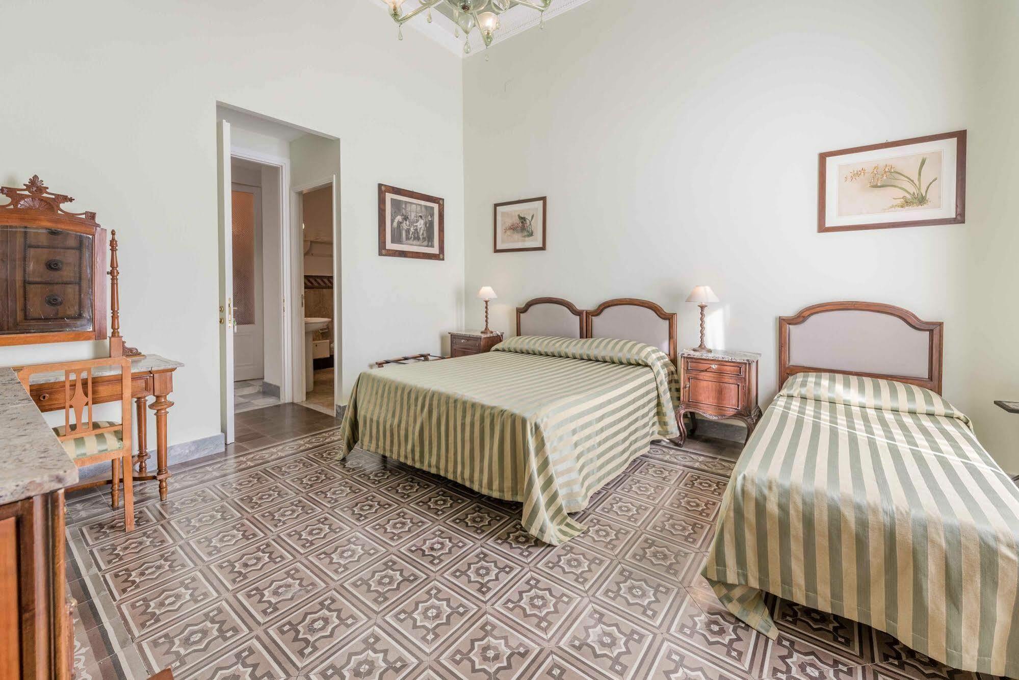 Bed and Breakfast Palazzo Benso Палермо Экстерьер фото
